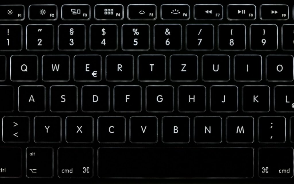 Schwarze Computertastatur, Symbolbild zu Barrierefreiheitsstärkungsgesetz Website
