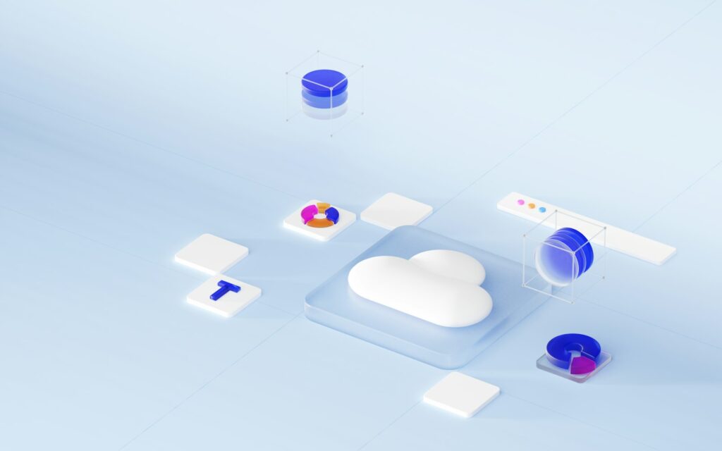 Wolkensymbol auf Glas als Cloud-Motiv zum Thema Cloud-Kosten senken