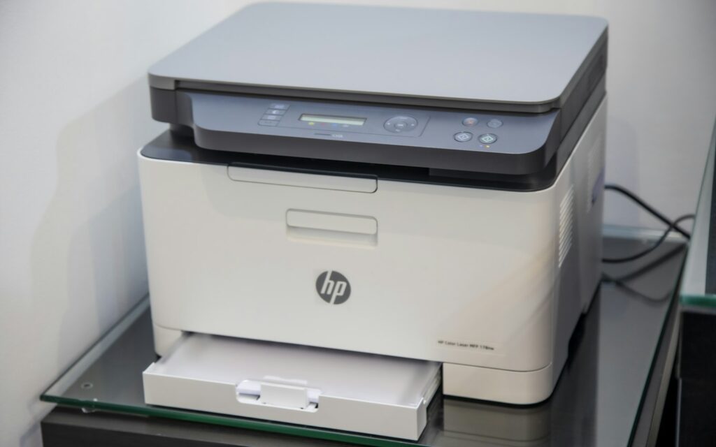 Multifunktionsdrucker im Büro, Symbolbild zu Digitale Wirtschaftsgüter Abschreibung